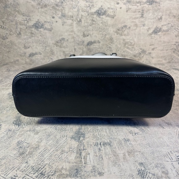 Frederic Paris Made in France, White and Black Leather tote bag - Picture 6 of 15